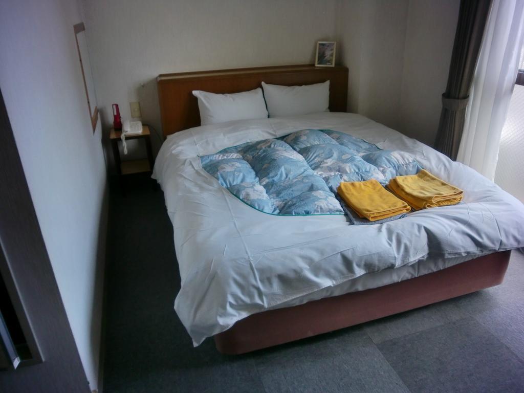 Business Hotel Nishi Otsu Eksteriør billede