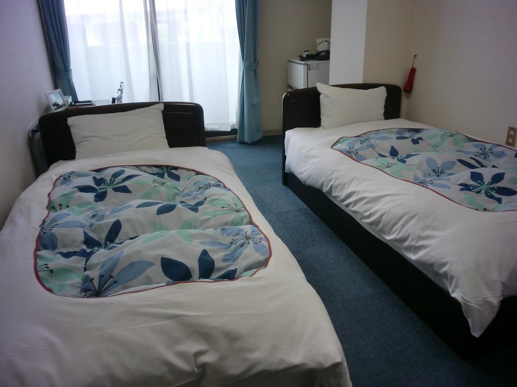 Business Hotel Nishi Otsu Eksteriør billede